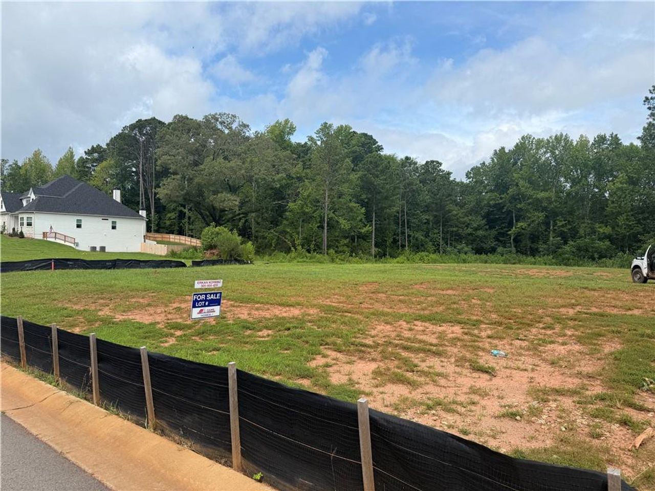 Site preparation for new homesites in , Williamson (Image 2).