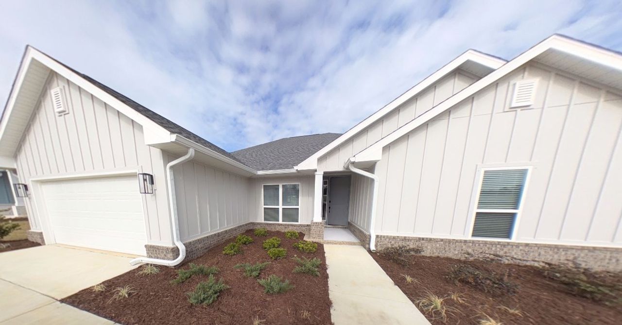 Image 2 of a home in Parkland Place.