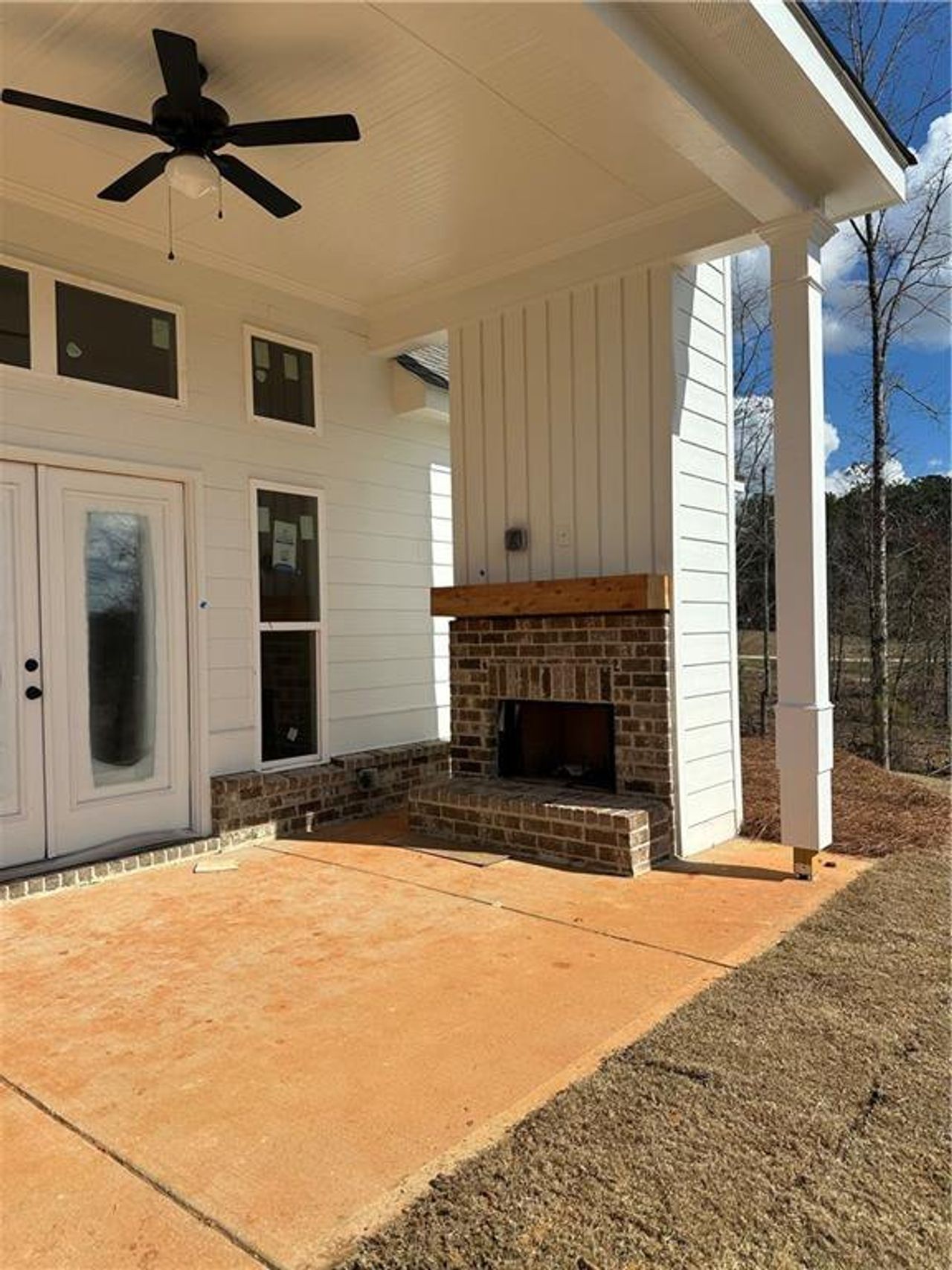 Exterior details and patio area of a home in , Monroe (Image 2).