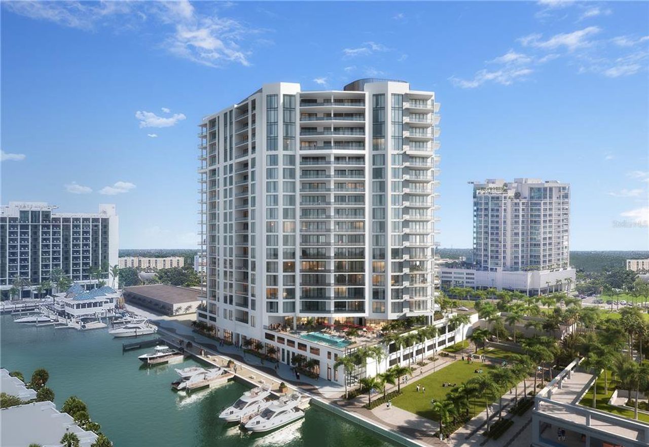 Condo located in Sarasota, FL showcasing its design and architecture (Image 2).