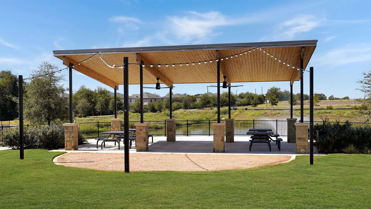Community amenities in Avery Centre, Round Rock (Image 2).