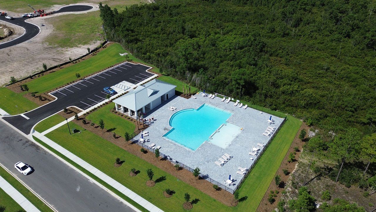 Community amenities in Auberon Woods, Conway (Image 2).