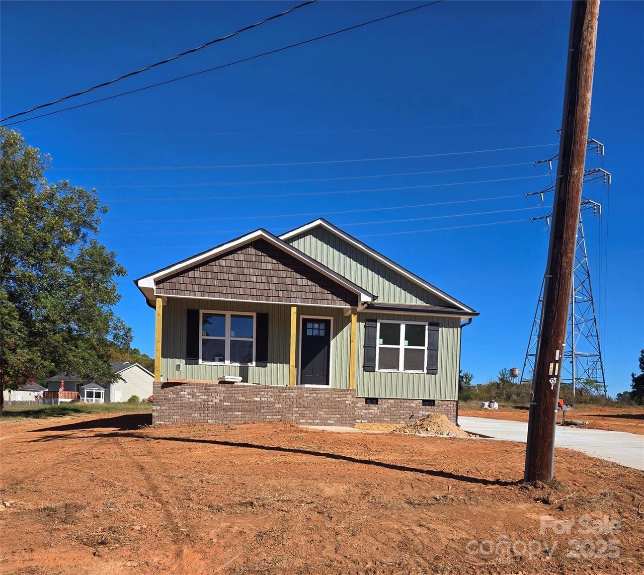 Image 2 of a home in .