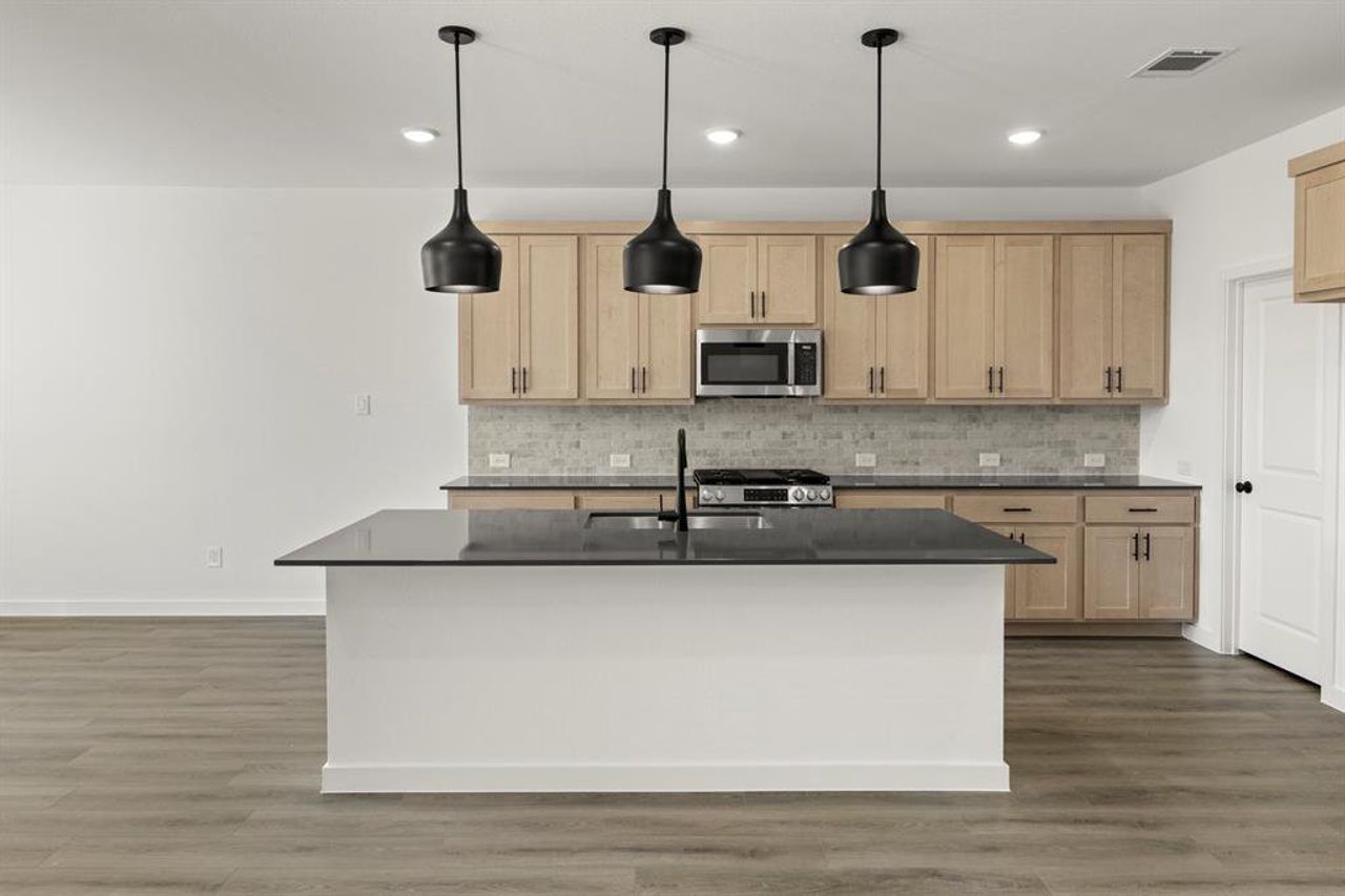 08. 1326 Parkdale - Kitchen