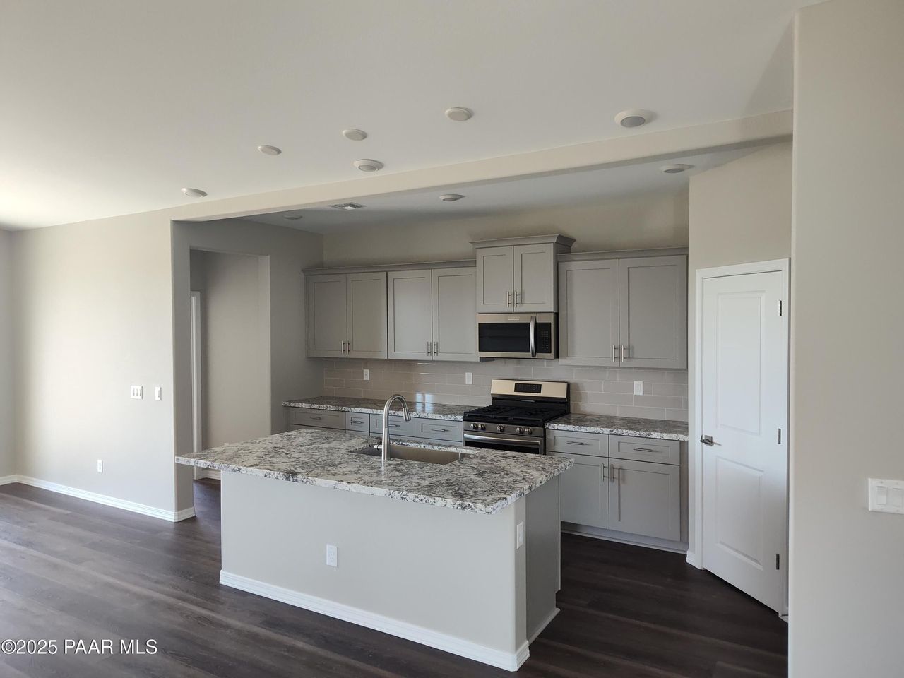 Furnished interior view inside a new home in North Ridge at Pronghorn Ranch, Prescott Valley (Image 2).