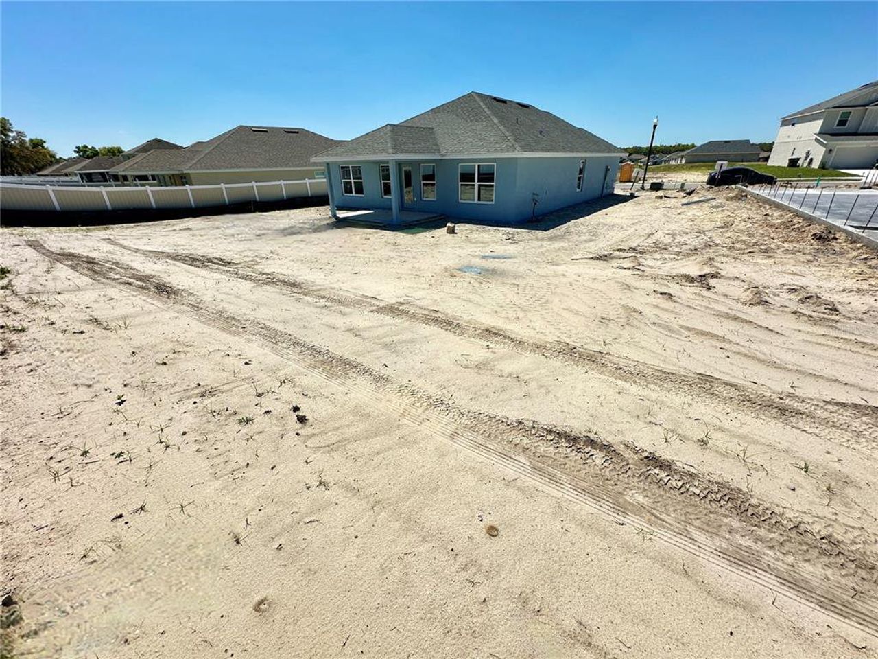 Site preparation for new homesites in , Ocala (Image 2).