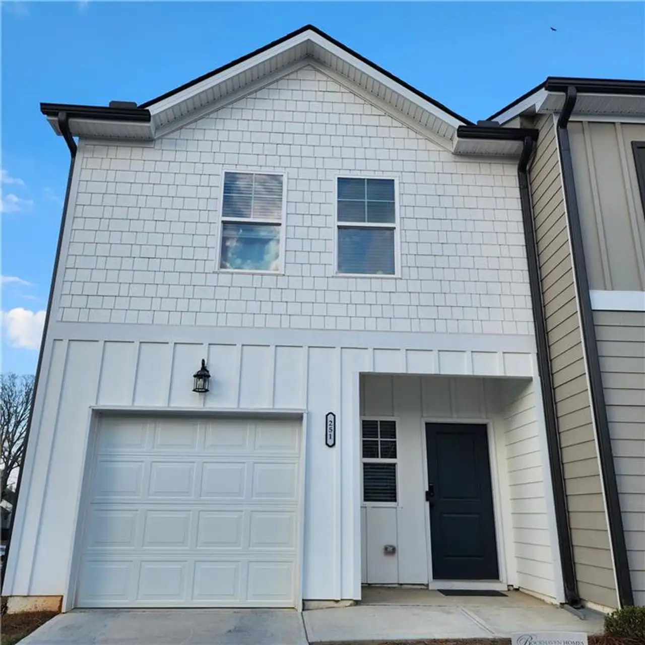 Exterior details and patio area of a home in , Hoschton (Image 2).