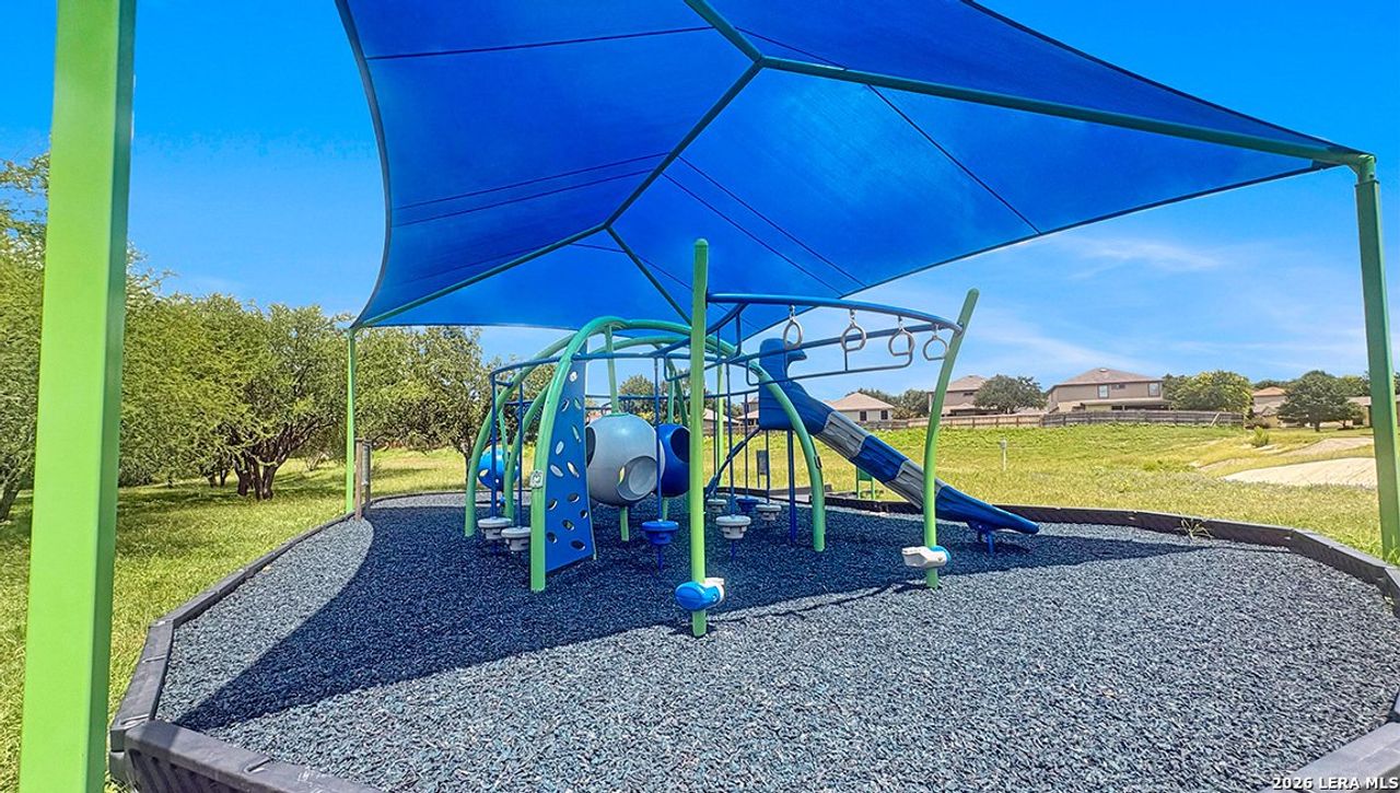 Community amenities in Seneca Trails, San Antonio (Image 2).