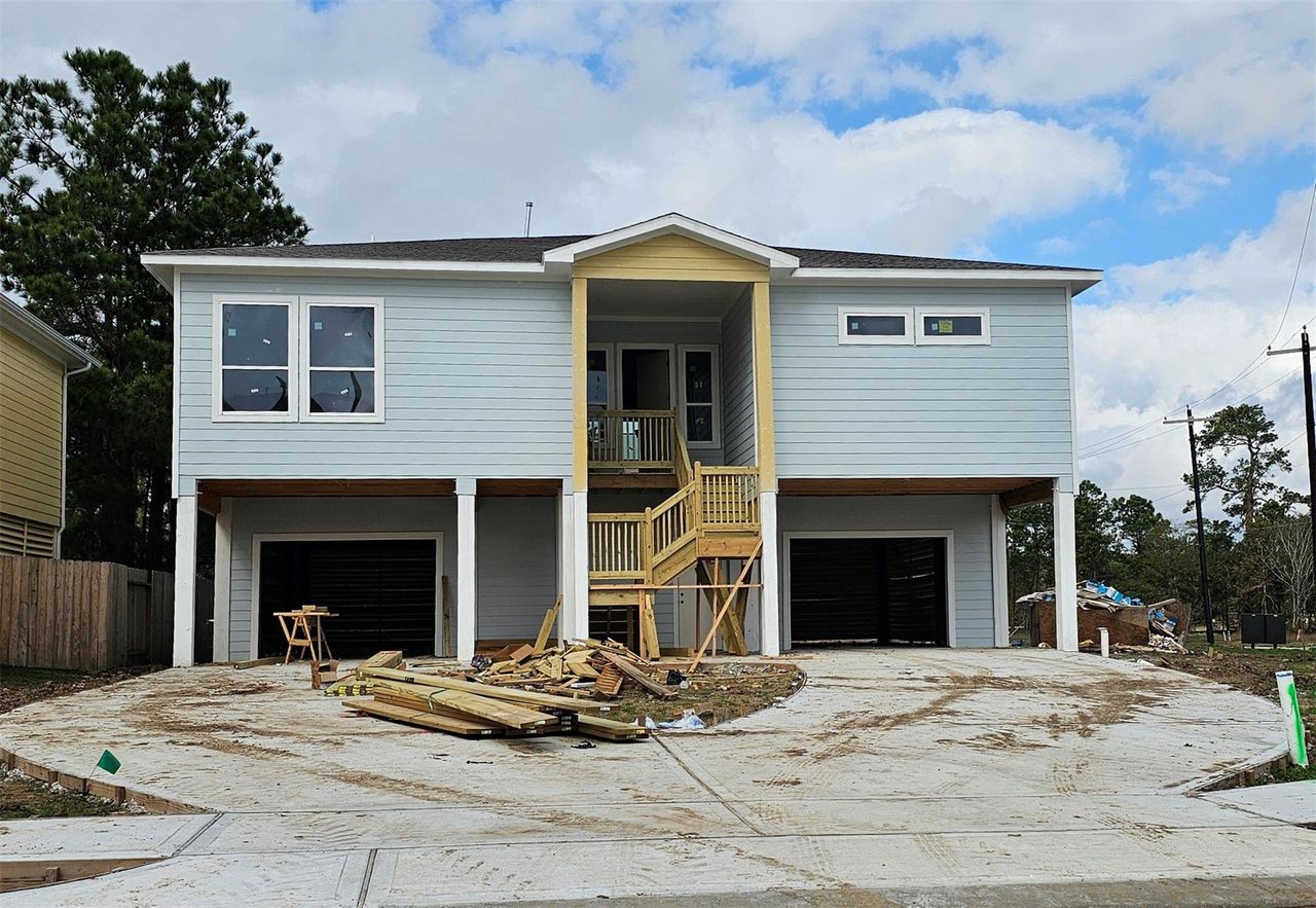 In-progress construction of a new home in Peacock Isle, Dickinson, TX (Image 2).