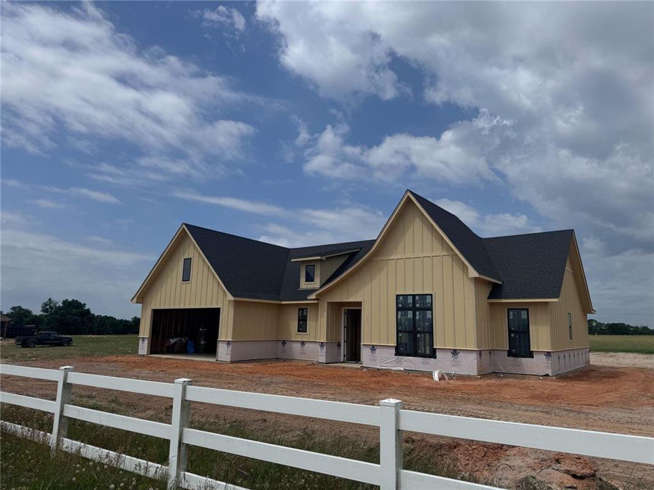 Image 2 of a home in .