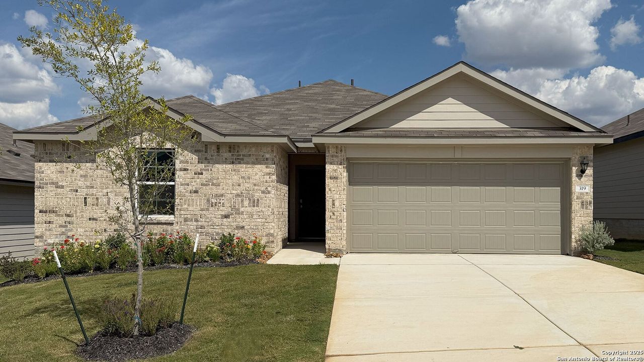 Image 2 of a home in Arroyo Ranch. Image 2 of a home in Arroyo Ranch.