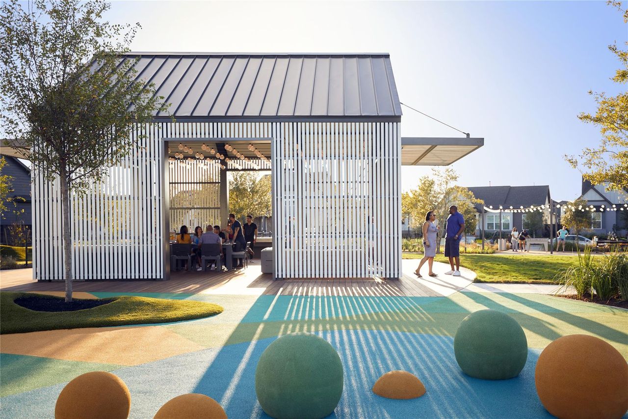 Image 2 of a home in Bridgeland: Heritage Collection.