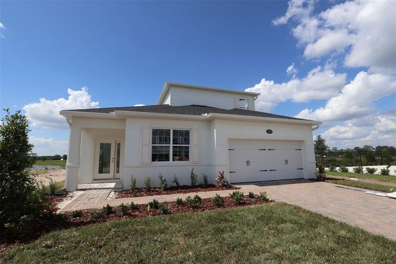 Image 2 of a home in Bay Lake Farms.