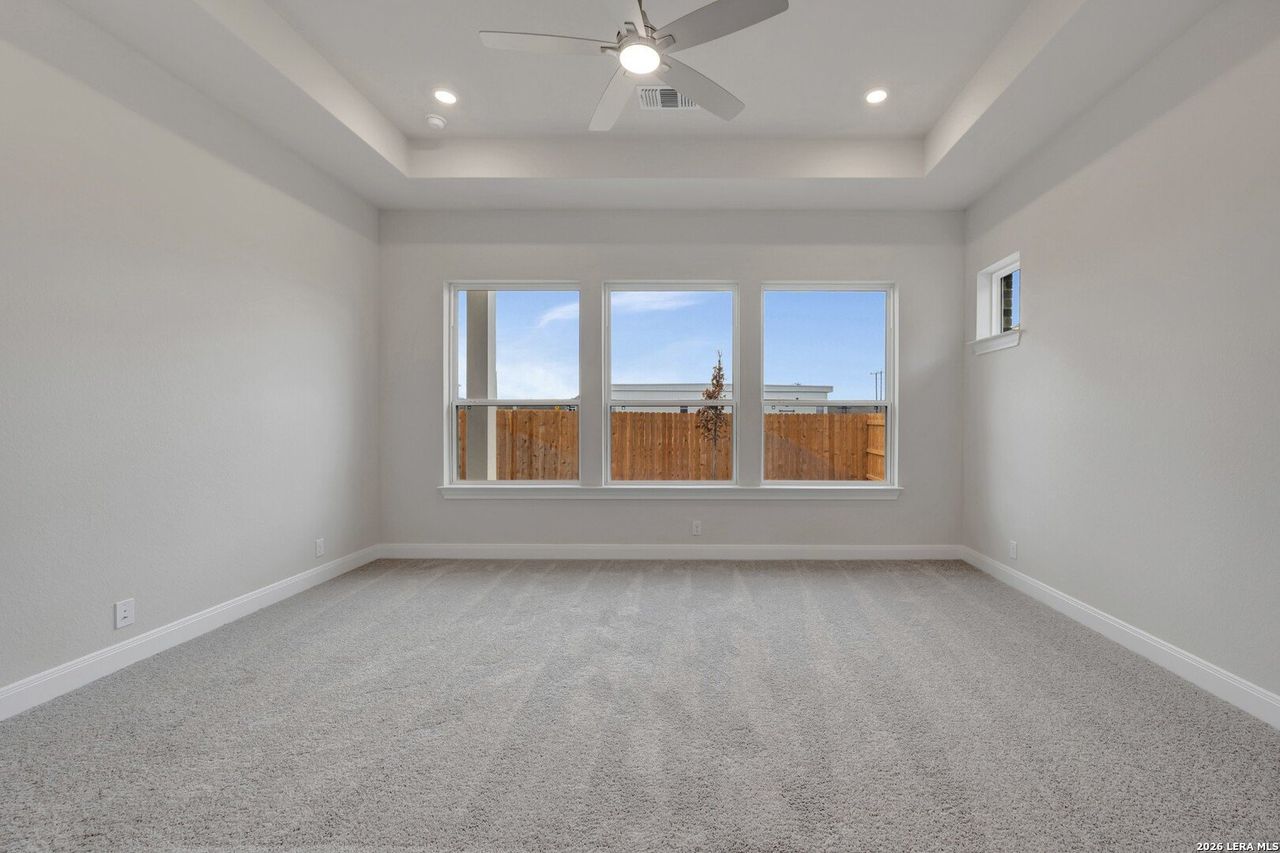 Spacious, unfurnished interior of a new home in Briggs Ranch – Signature Legacy Series, San Antonio (Image 2).