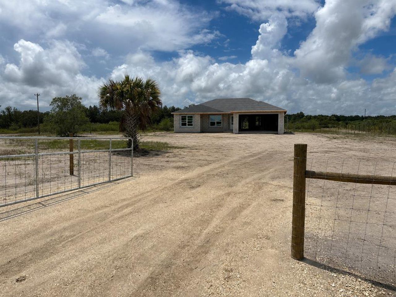 Image 2 of a home in .