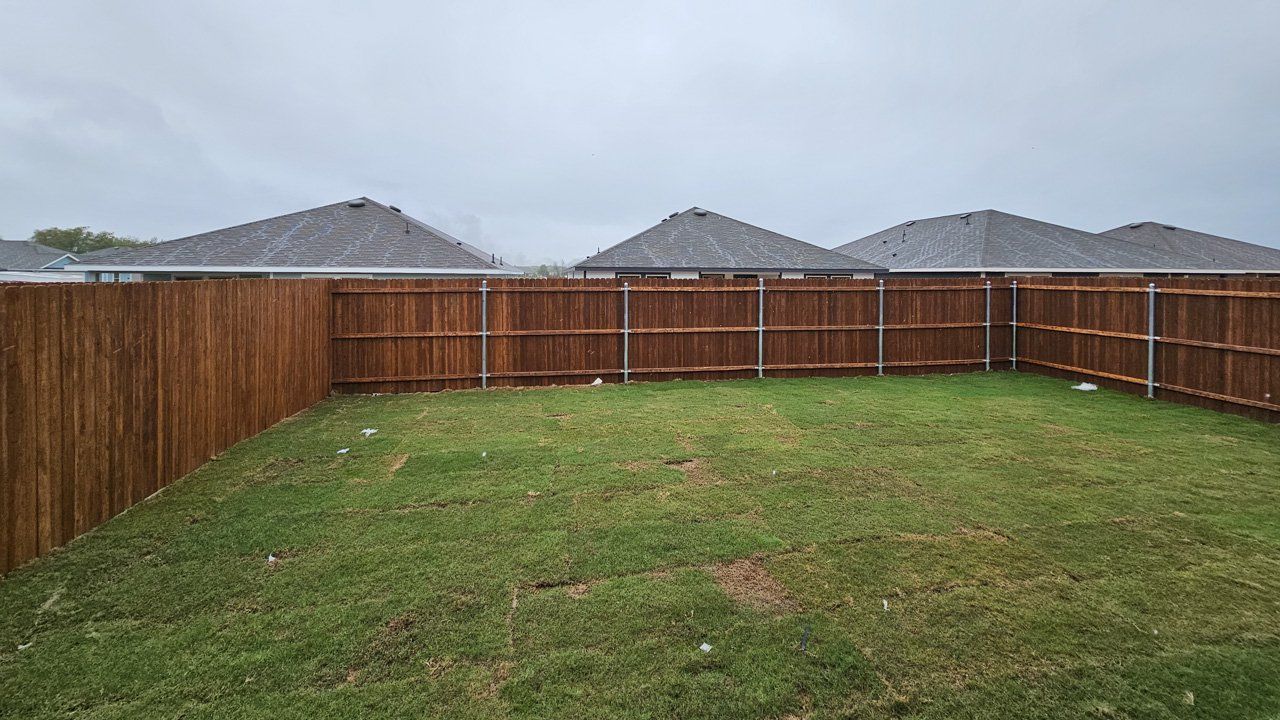 Exterior details and patio area of a home in Wildwood, Royse City (Image 2).