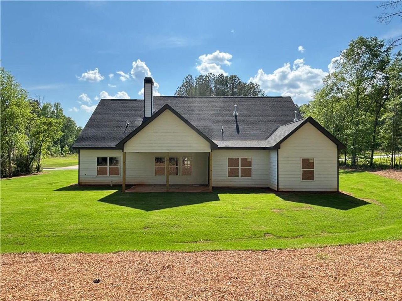 Exterior details and patio area of a home in , Monroe (Image 2).