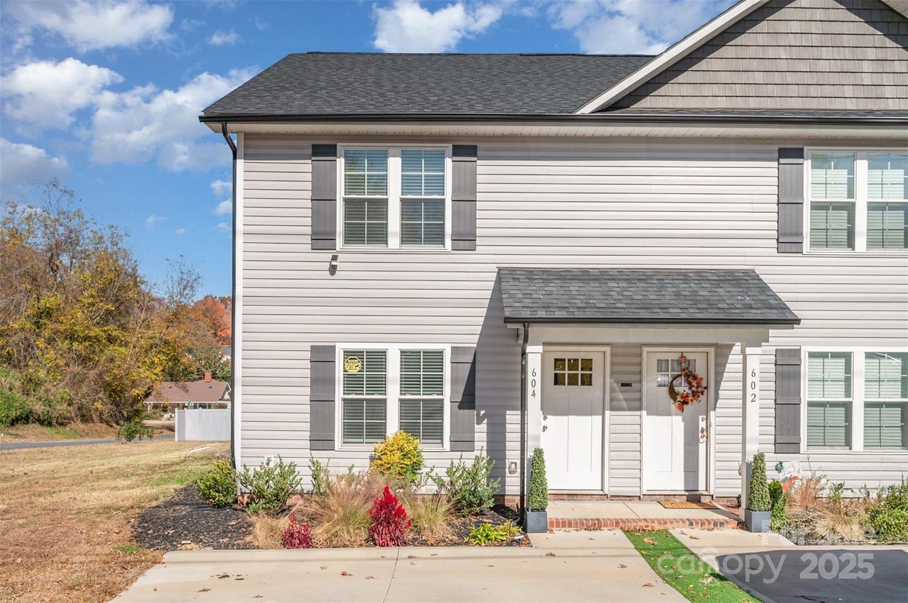 Exterior details and patio area of a home in , Kannapolis (Image 2).