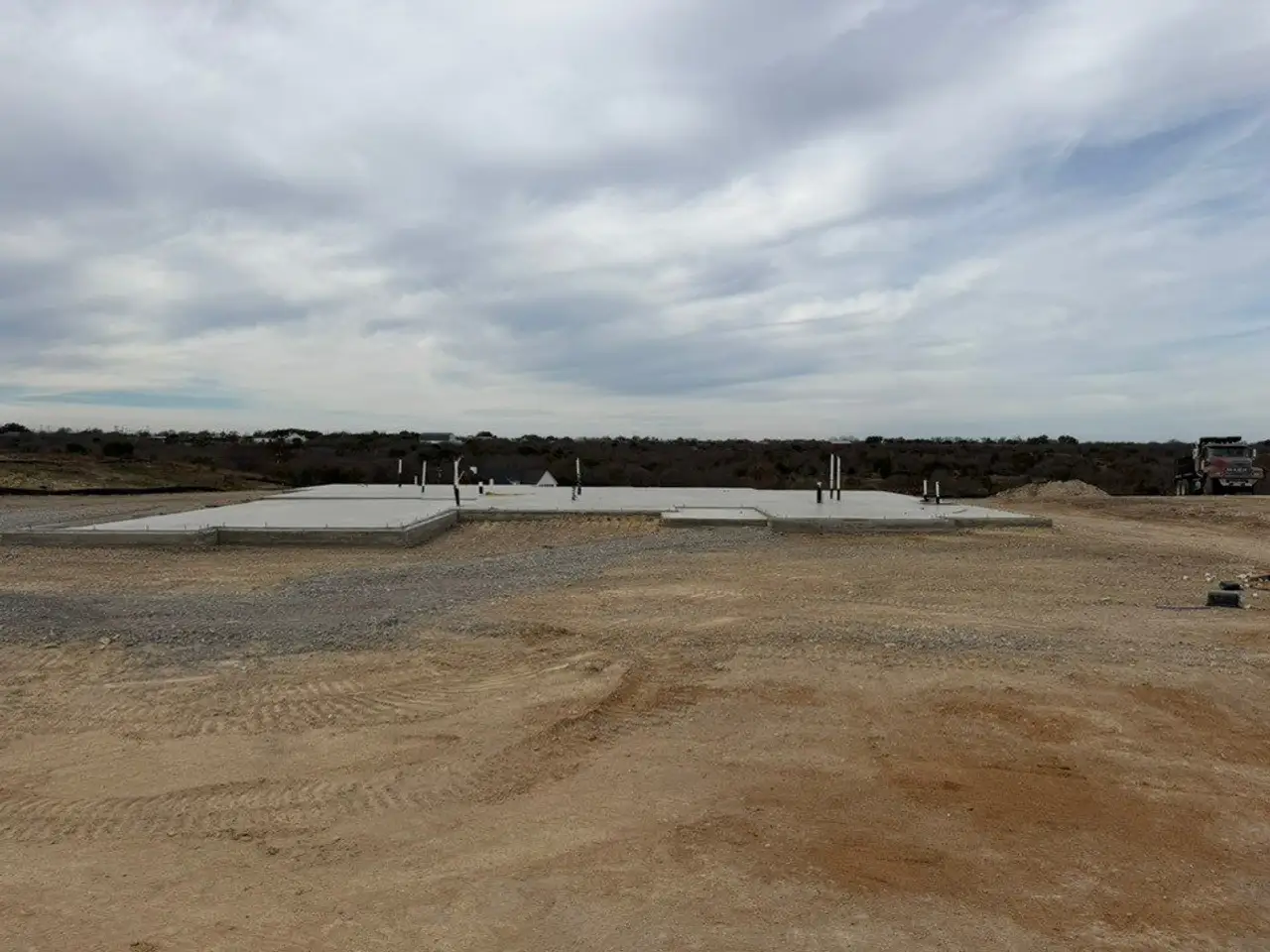 Site preparation for new homesites in Eagle Ridge Estates, Weatherford (Image 2).