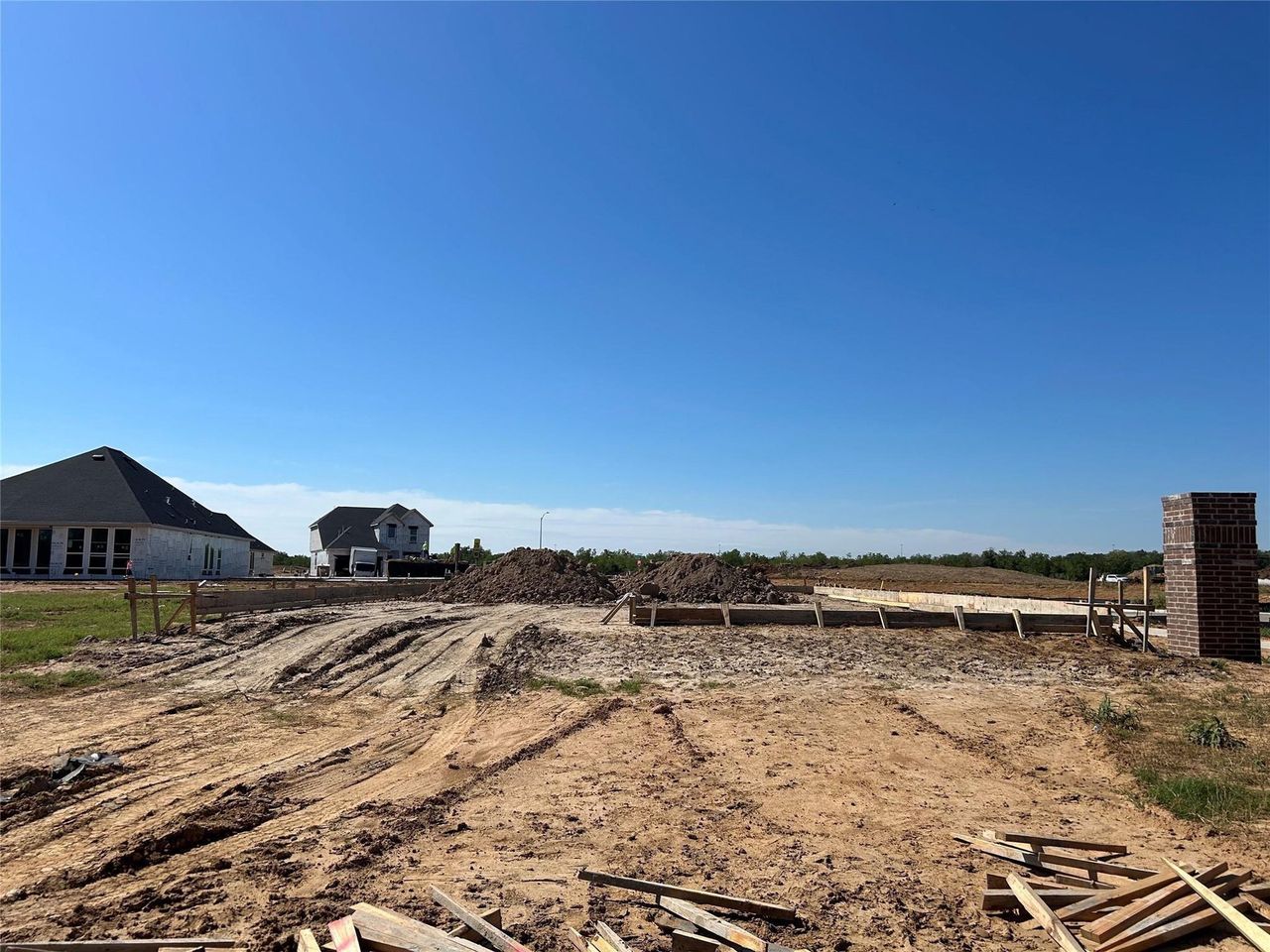 Site preparation for new homesites in Cypresswood Landing, Humble (Image 2).