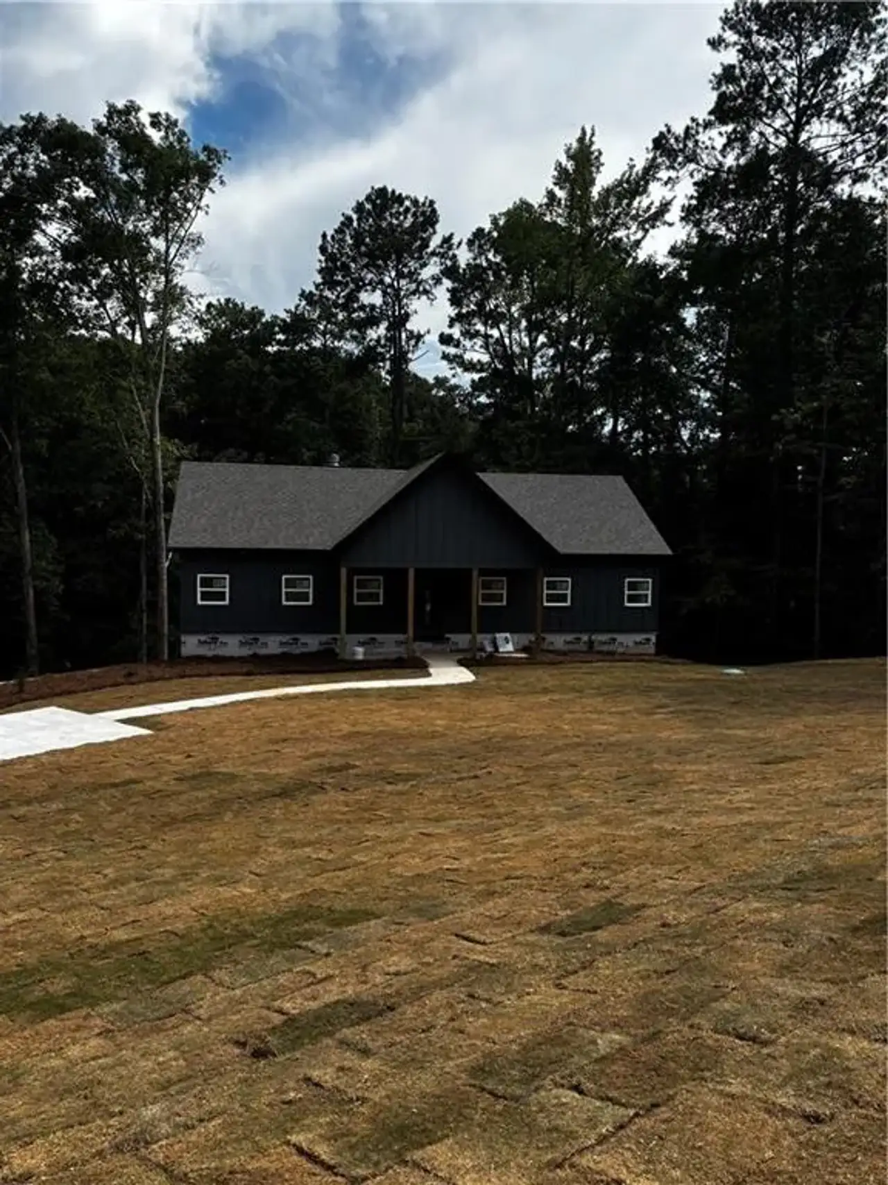 Image 2 of a home in .