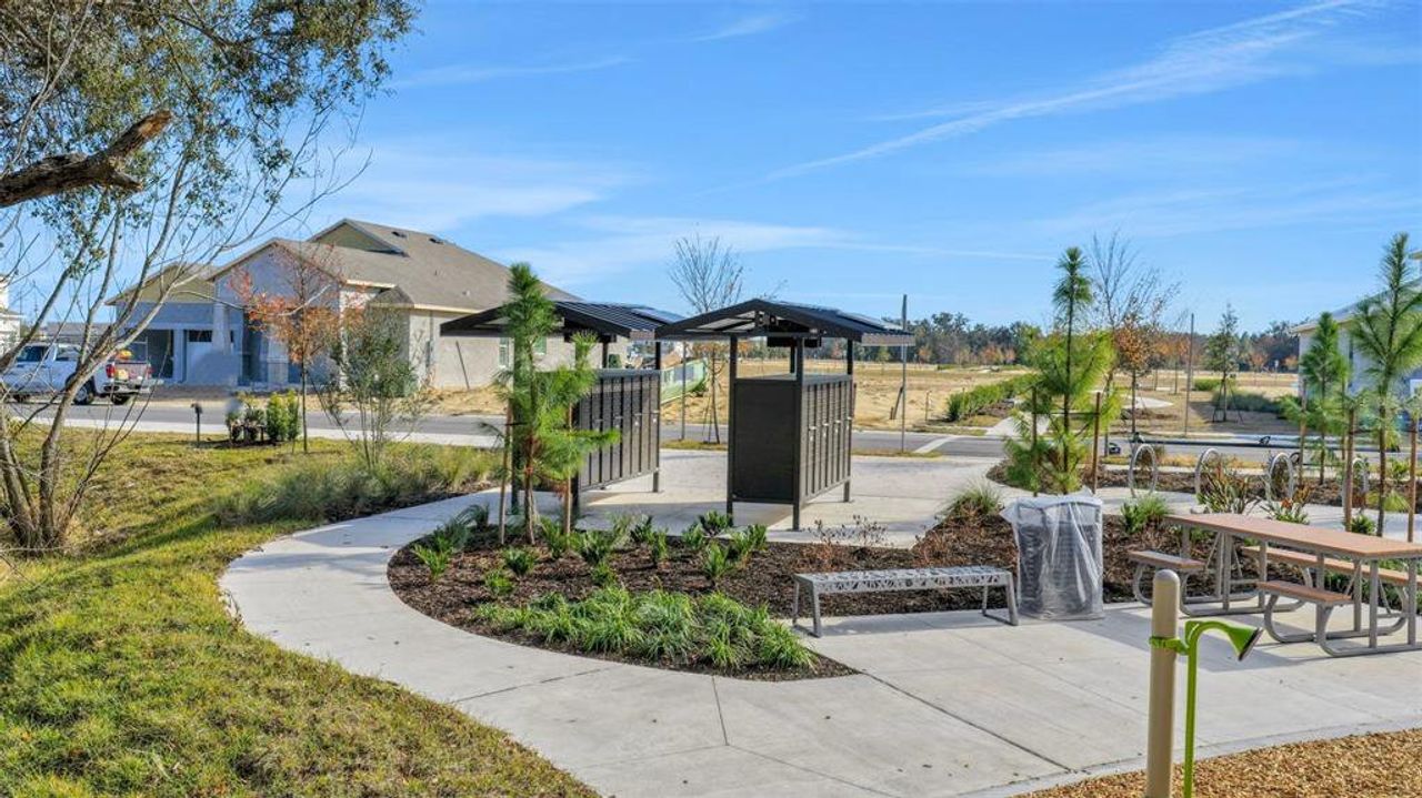 Community amenities in Avalon Woods, Winter Garden (Image 2).