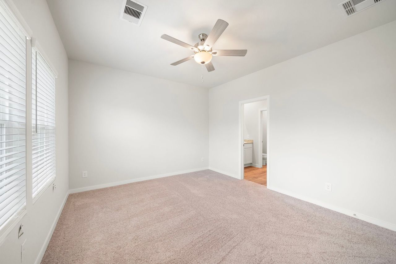 Spacious, unfurnished interior of a new home in Maple Heights, Porter (Image 2). Spacious, unfurnished interior of a new home in Maple Heights, Porter (Image 2).