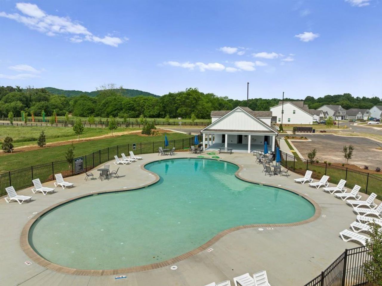 Community amenities in , Cartersville (Image 2).