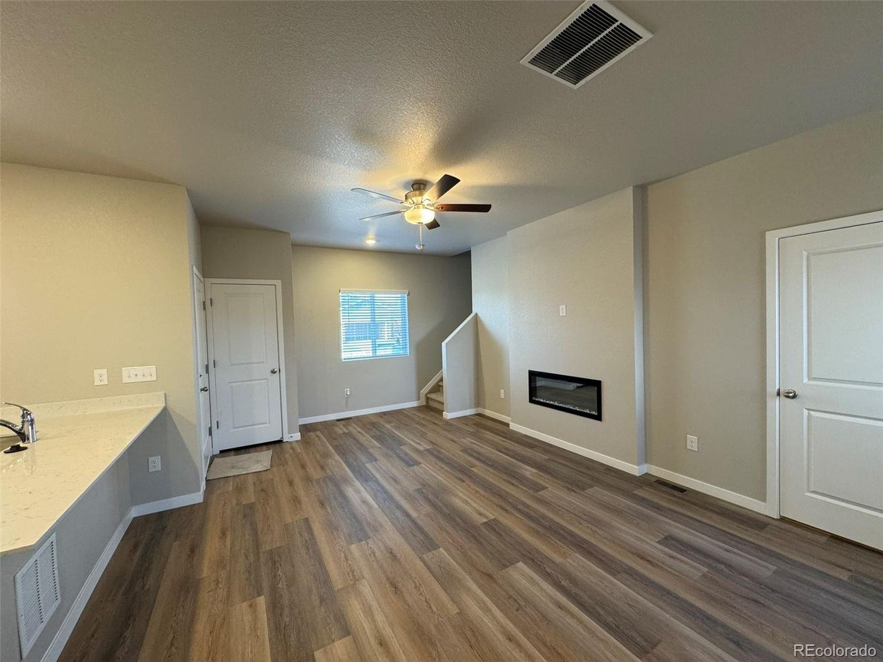 Spacious, unfurnished interior of a new home in Farmstead, Berthoud (Image 2).