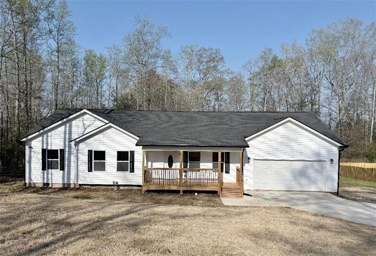 Image 2 of a home in .