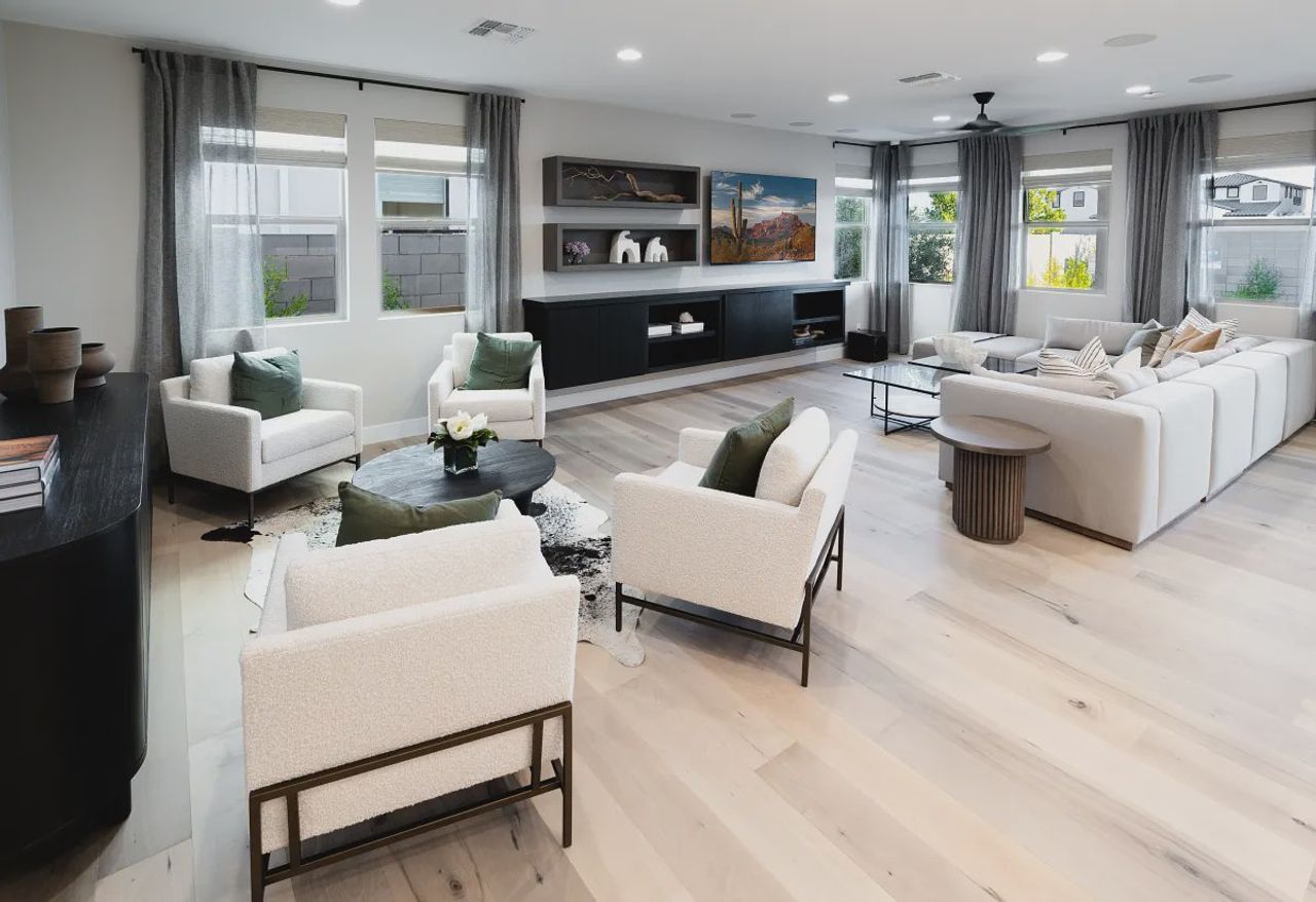 4024 Model Great Room - 2 of 4