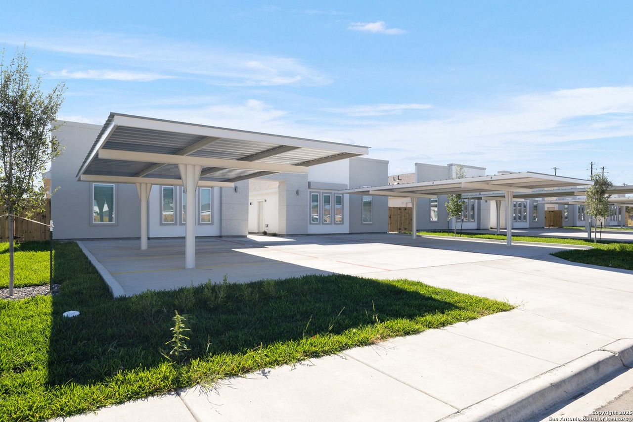 Exterior details and patio area of a home in , Alamo (Image 2).