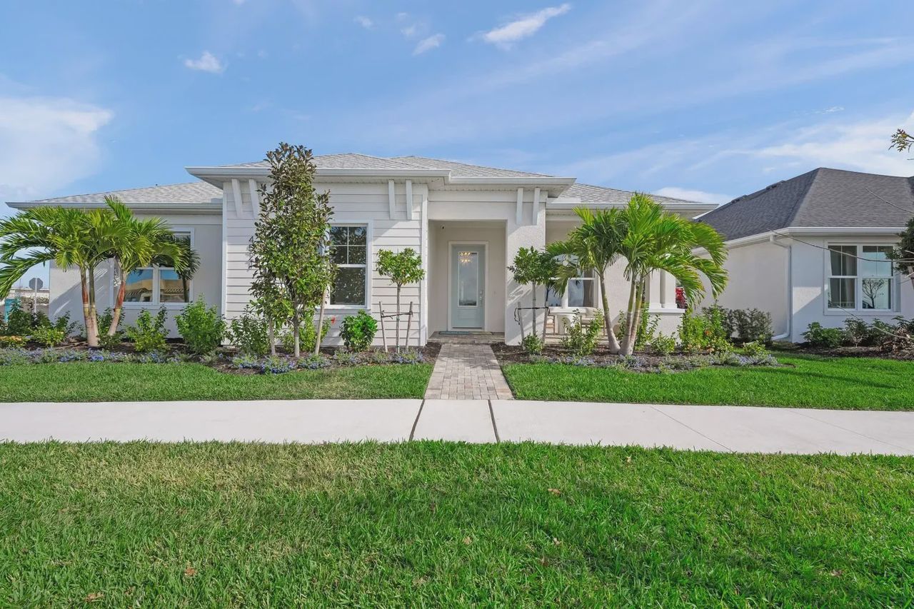 Image 2 representing the Daybreak by Cardel Homes in Seaflower, Bradenton, FL. Image 2 representing the Daybreak by Cardel Homes in Seaflower, Bradenton, FL.