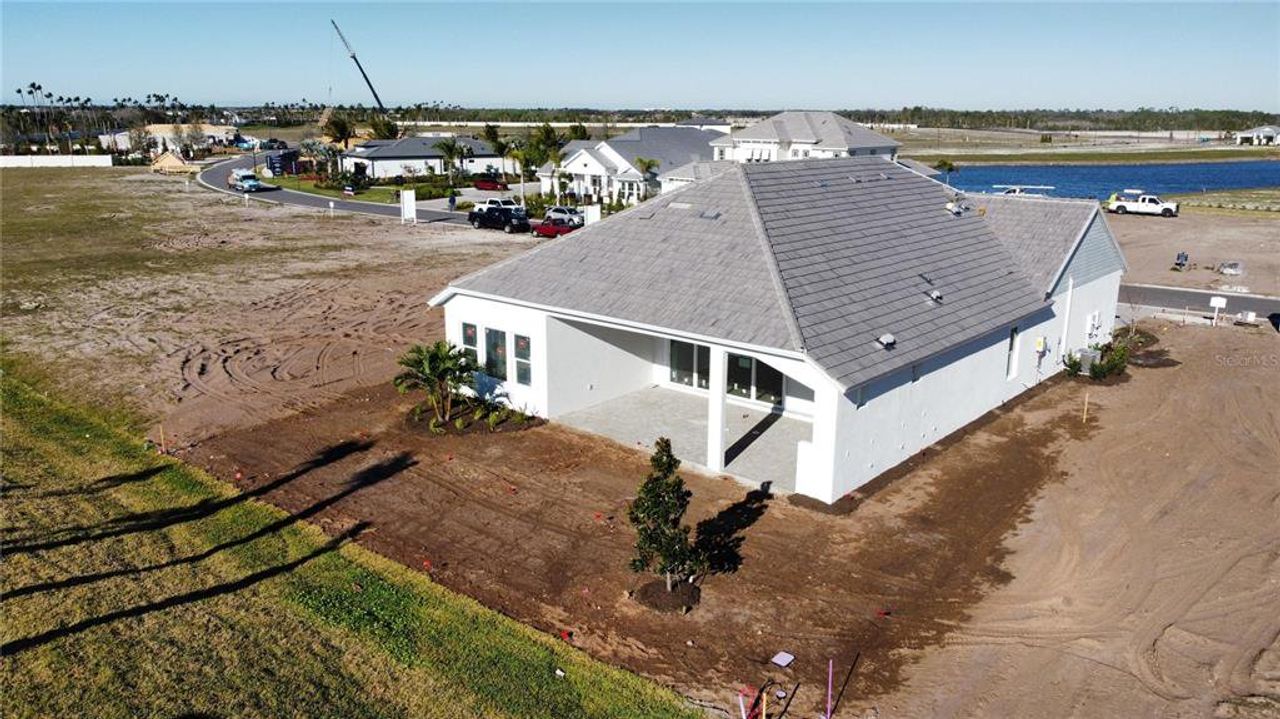 Exterior details and patio area of a home in , Venice (Image 2).