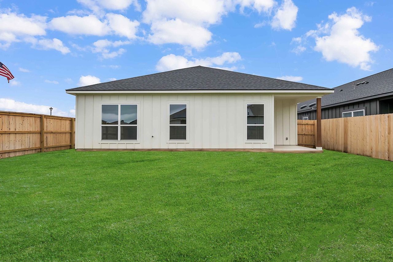 Exterior details and patio area of a home in Mesa Ridge, Temple (Image 2).