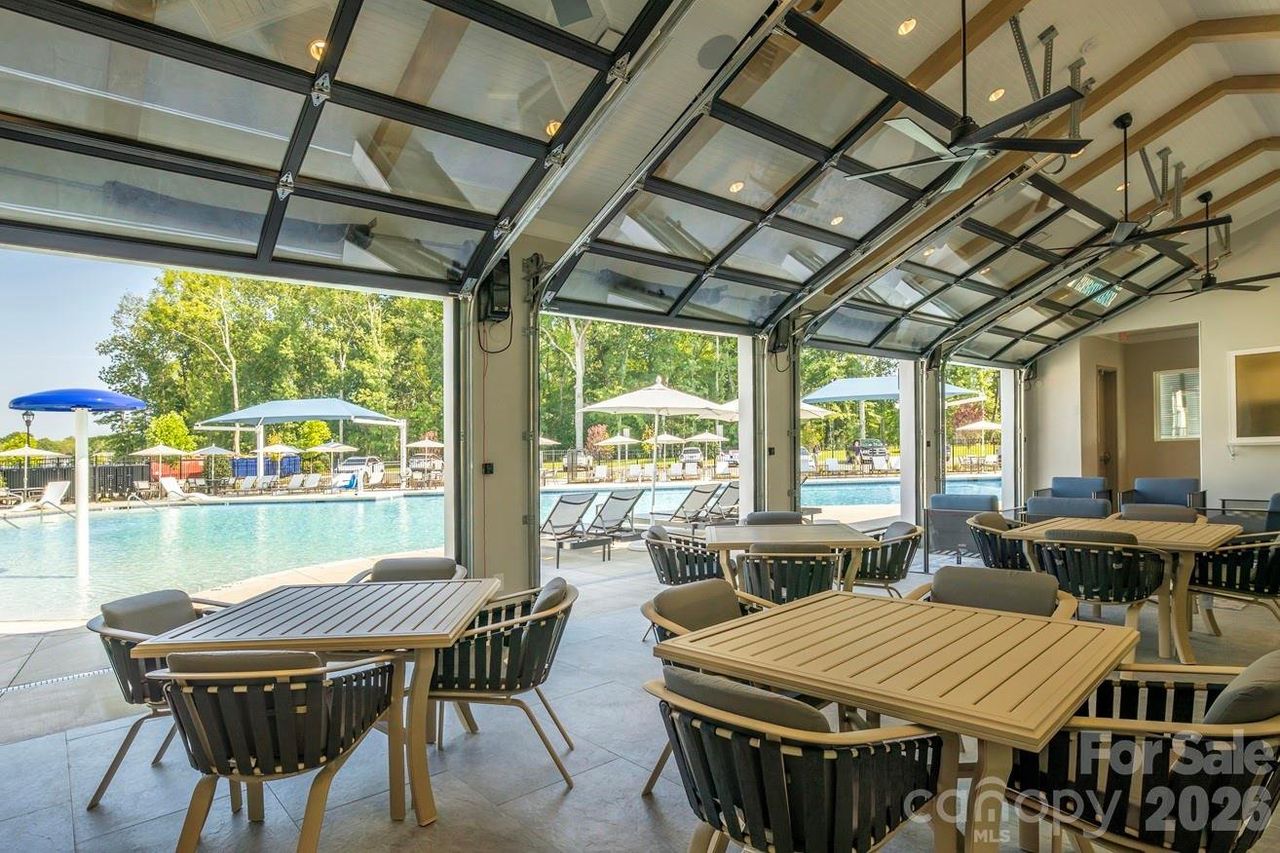 Community amenities in Parkside Crossing, Charlotte (Image 2). Community amenities in Parkside Crossing, Charlotte (Image 2).