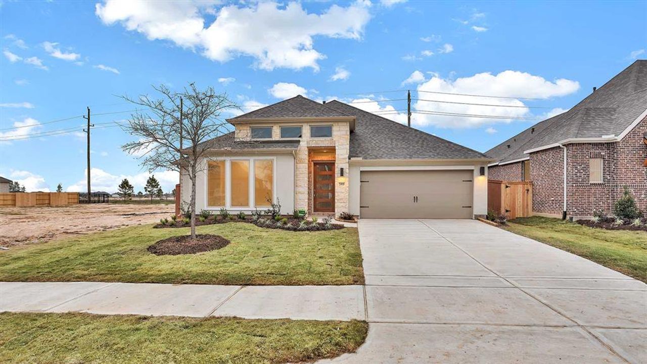 Image 2 of a home in Elyson 55'.