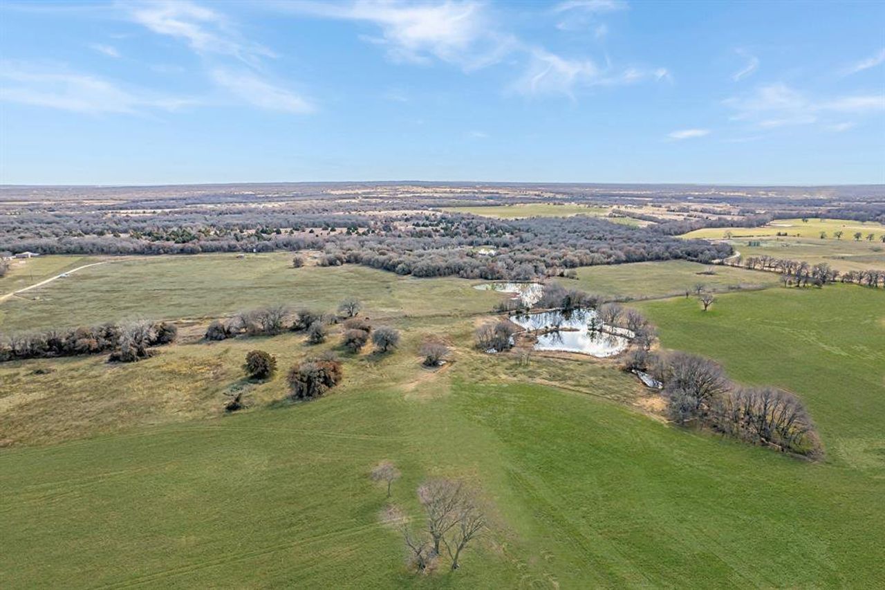 Image 2 of a home in .