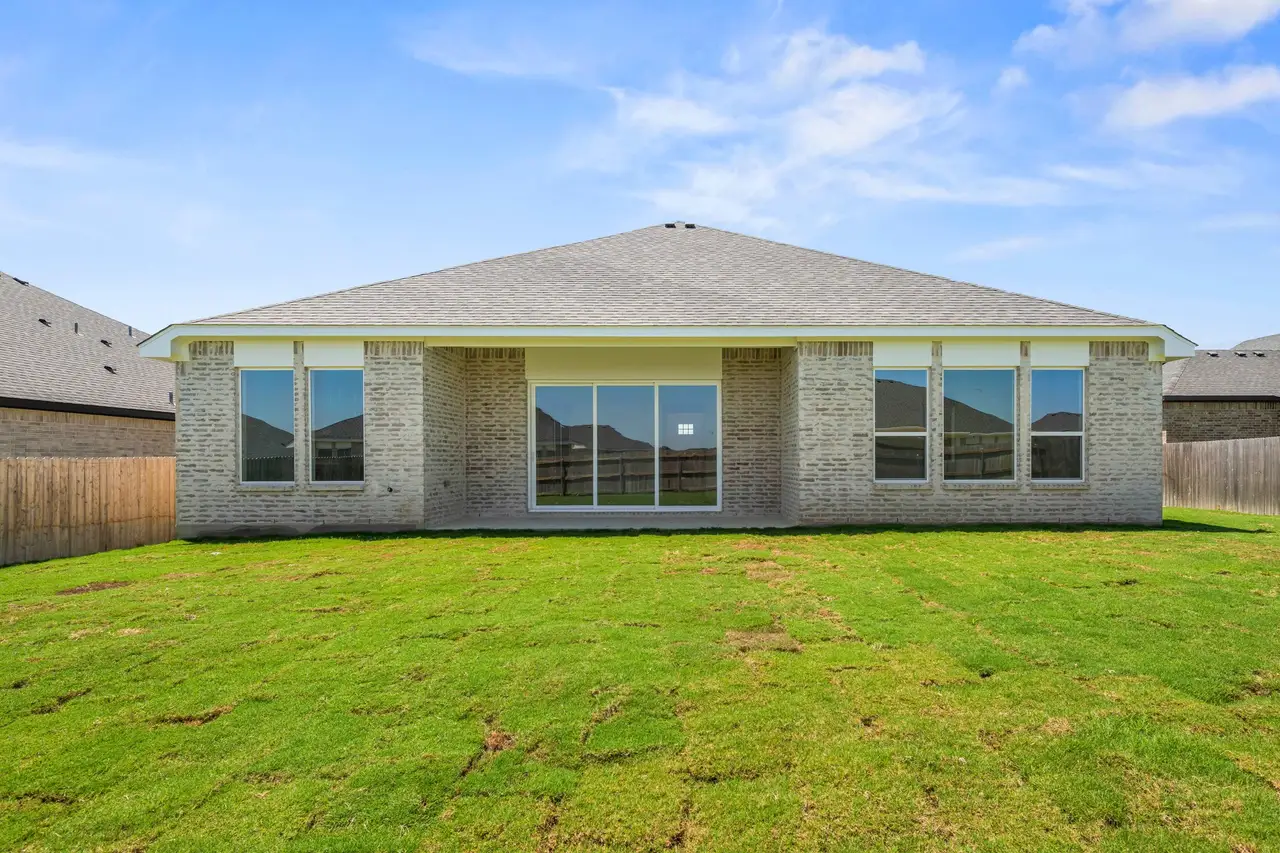 Exterior details and patio area of a home in Bella Charca, Nolanville (Image 2).
