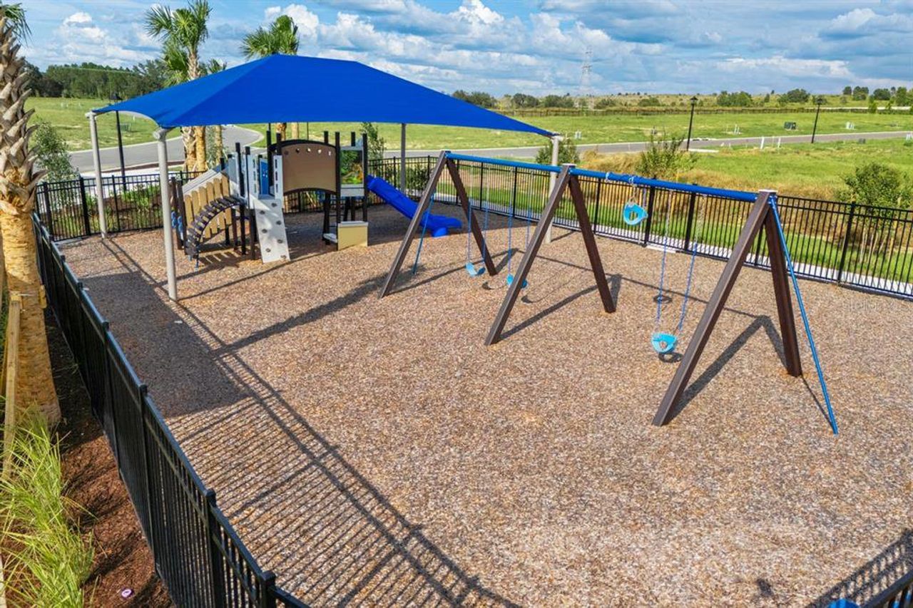 Community amenities in , Howey-in-the-Hills (Image 2).