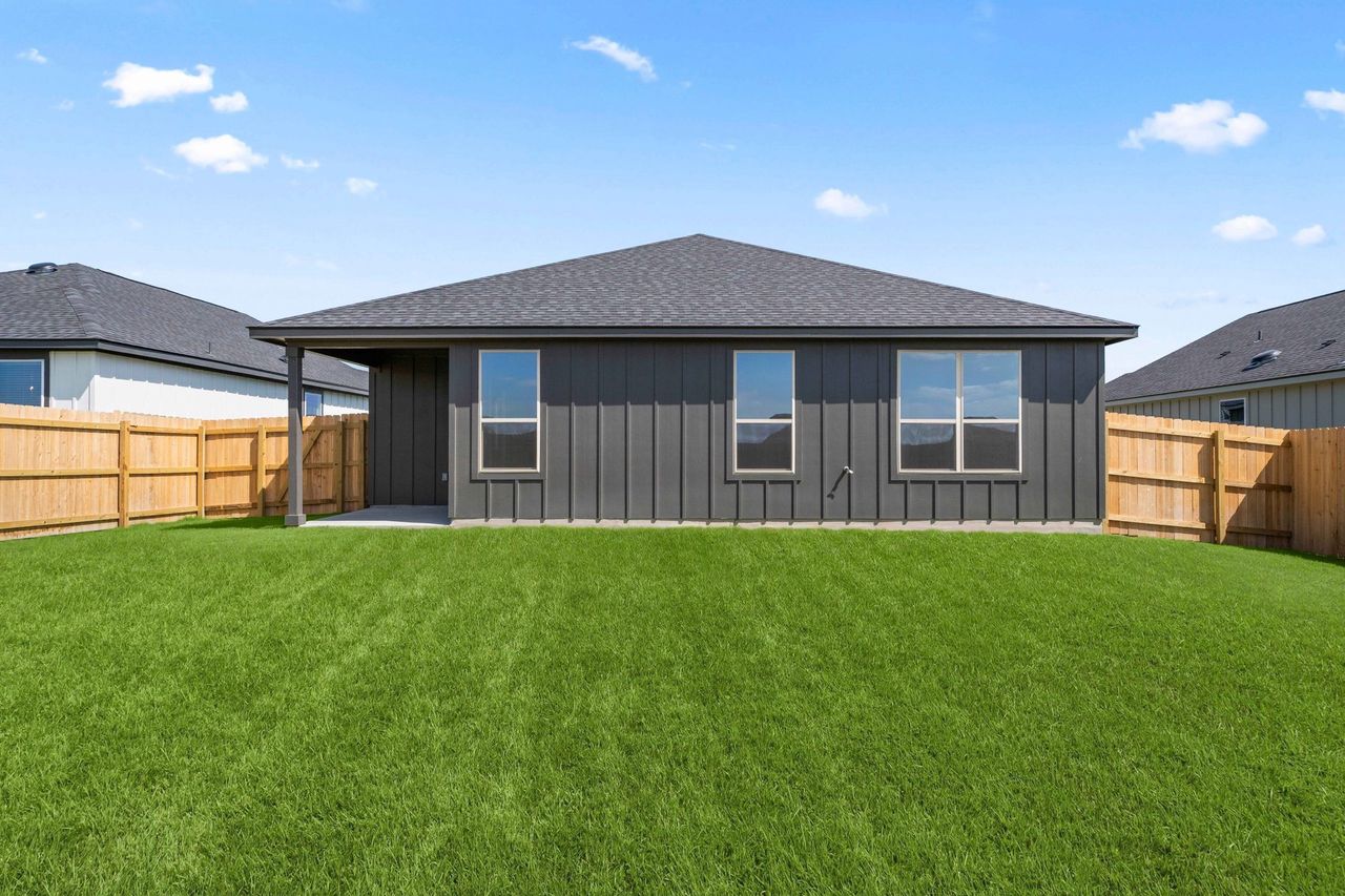 Exterior details and patio area of a home in Mesa Ridge, Temple (Image 2).