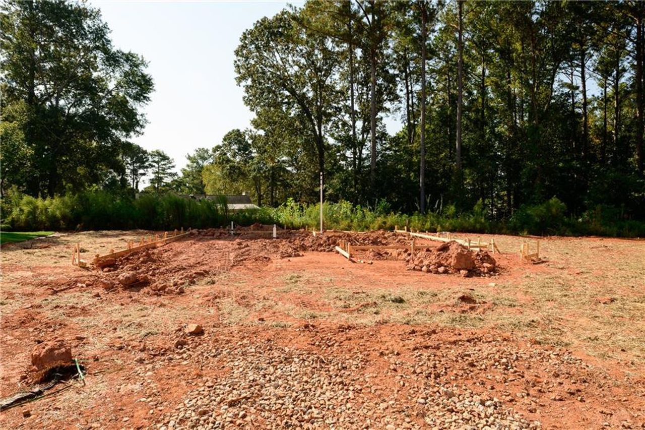 Image 2 of a home in .