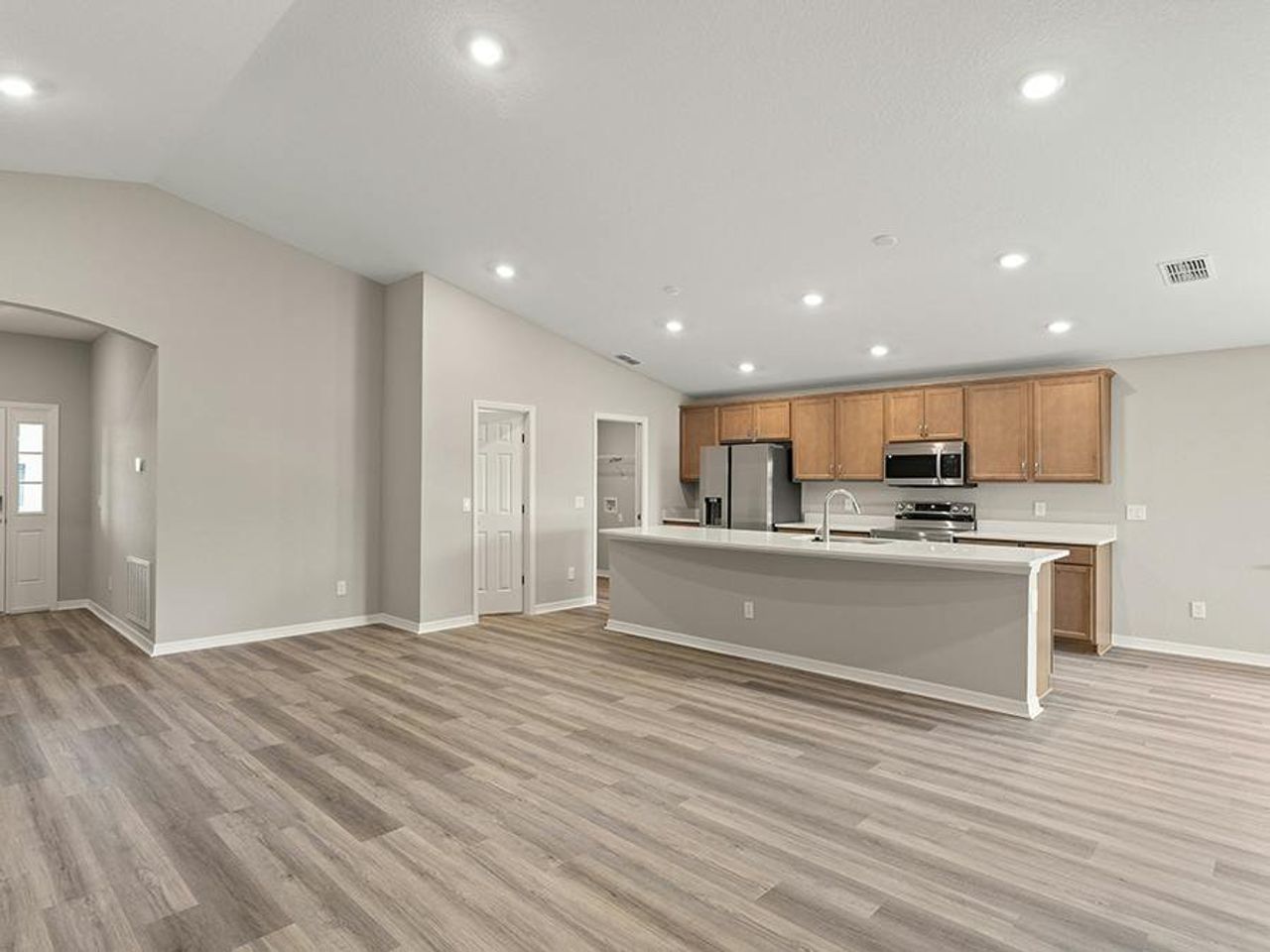 Move-in ready open-layout 4-bedroom home for sale in Zephyrhills, Florida! Move-in ready open-layout 4-bedroom home for sale in Zephyrhills, Florida!