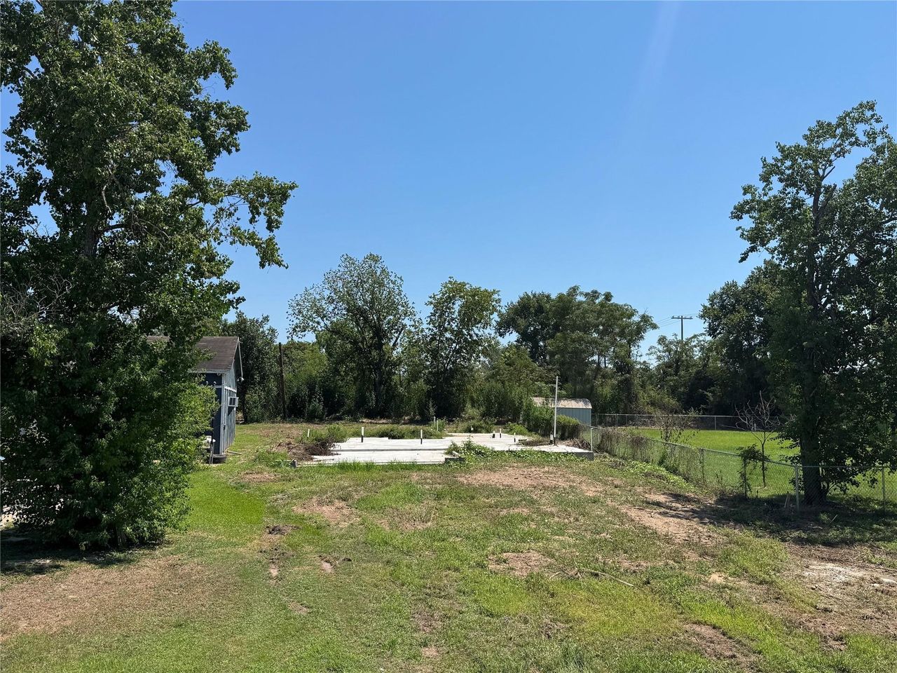 Image 2 of a home in . Image 2 of a home in .