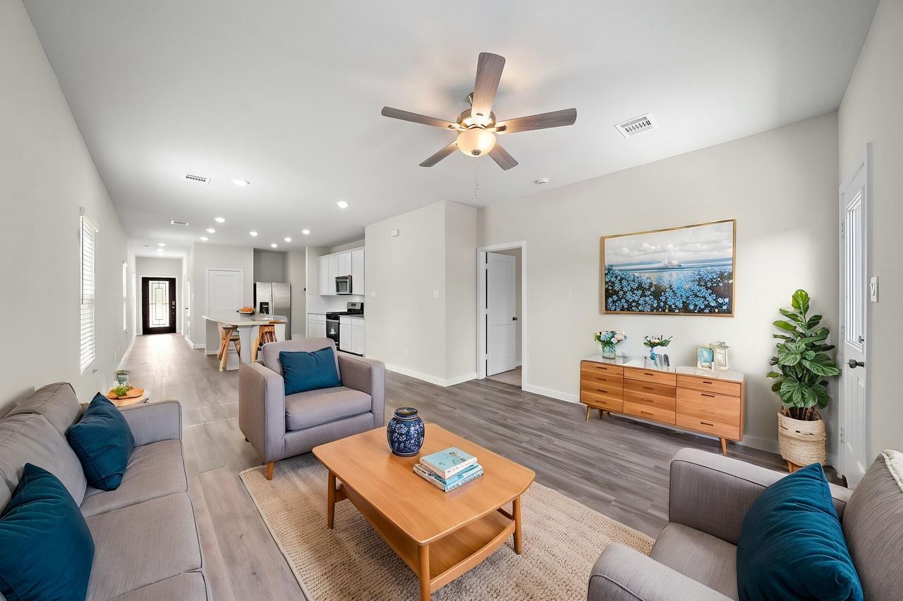 Furnished interior view inside a new home in Sanford Farms, Waller (Image 2).