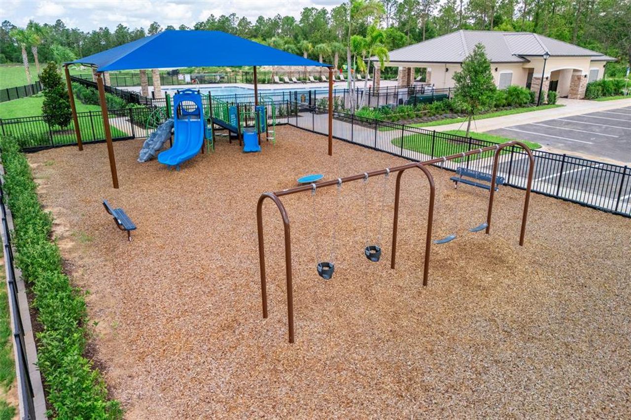 Community amenities in , Howey-in-the-Hills (Image 2).