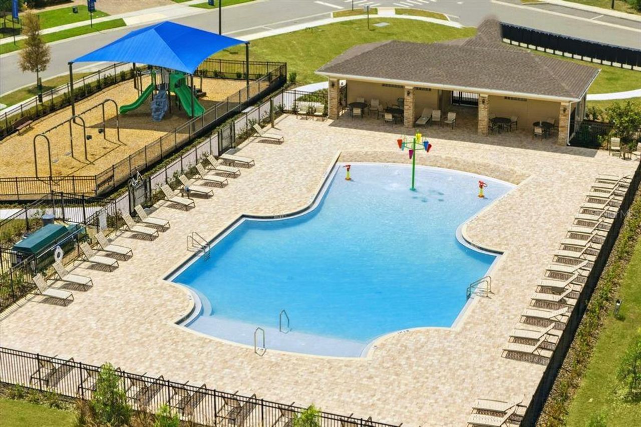 Community amenities in Beresford Woods, Deland (Image 2).
