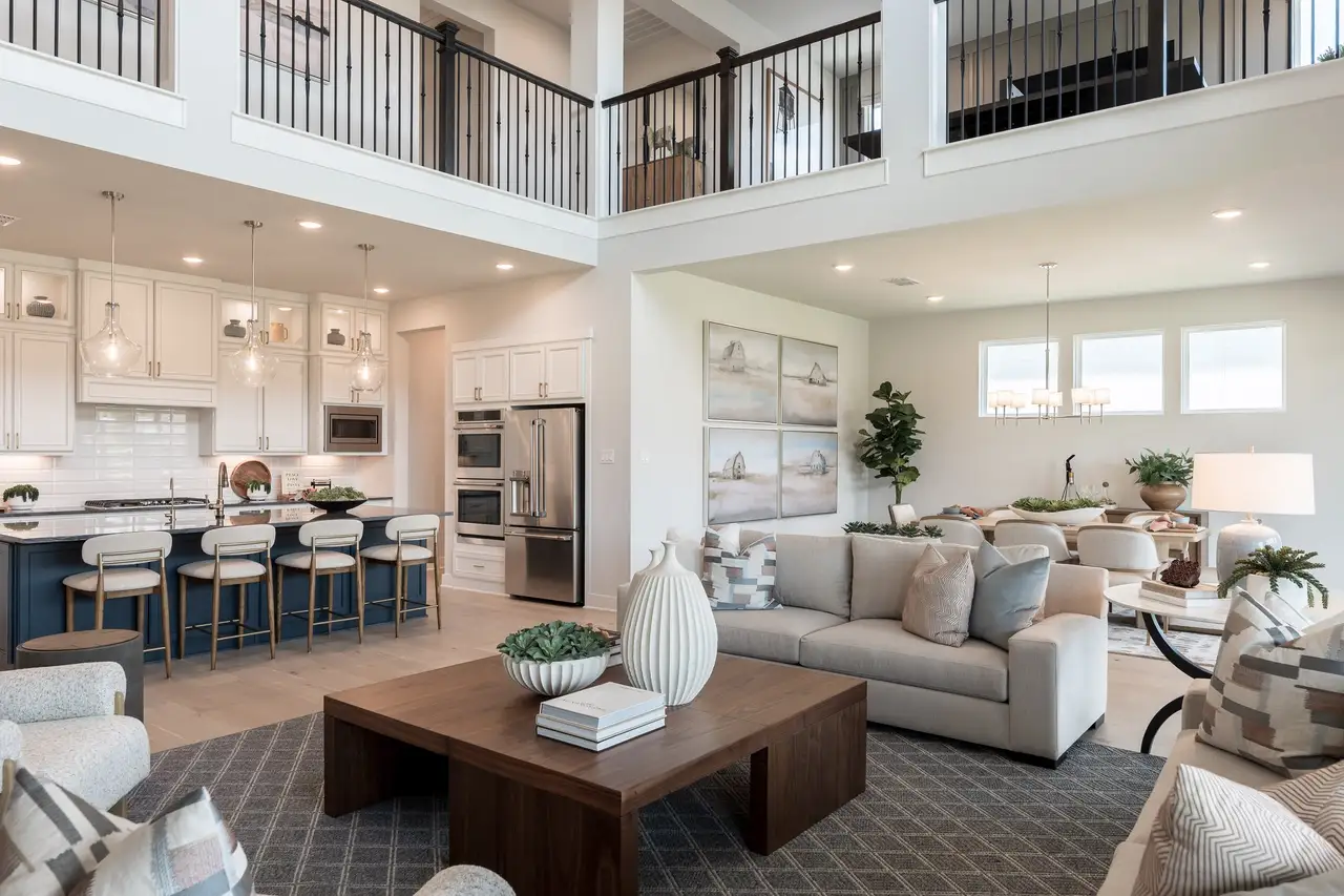 Representative furnished interior of a home built from the Prescott by Tri Pointe Homes in Pine Ridge at Sugarloaf Mountain, Minneola (Image 2).