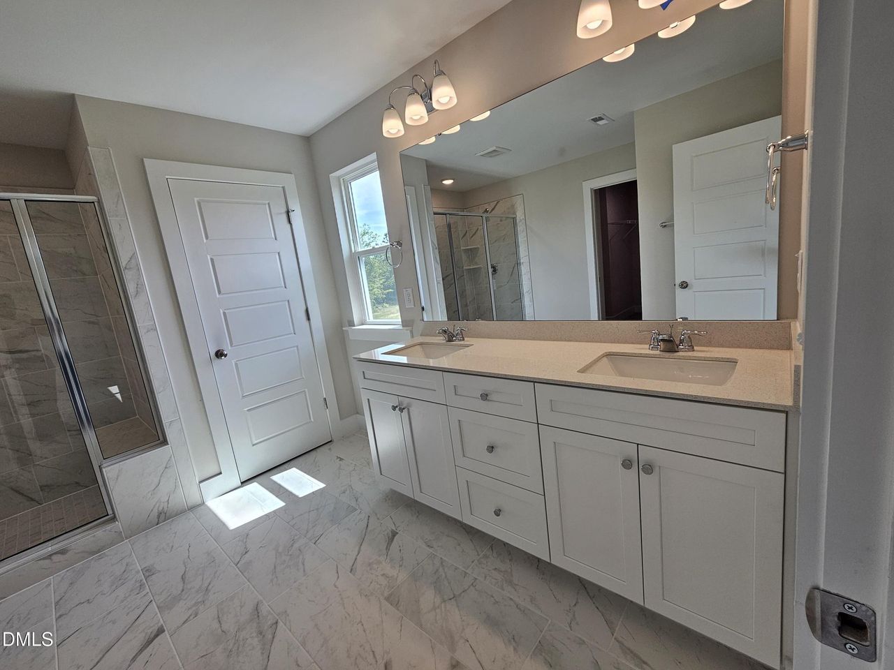 1000014255 1000014255