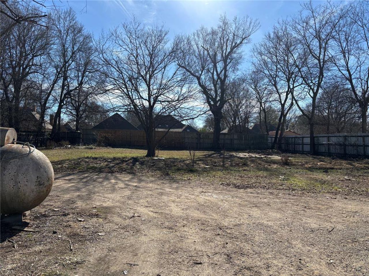 Image 2 of a home in .